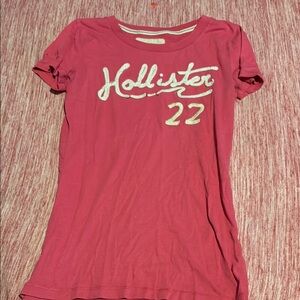 Hollister Women's Pink Graphic Tee